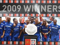Kemudian Chelsea juga pernah juara di Community Shield dan Piala Liga Inggris. So, gelar mana lagi yang bisa dimenangkan Si Biru? Foto: Phil Cole/Getty Images