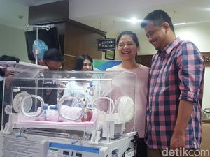 Belum Pulang dari RS, Kahiyang-Bobby Masih Belajar Jadi Ibu-Bapak