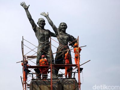 Patung Selamat Datang Dirawat Agar Makin Cantik