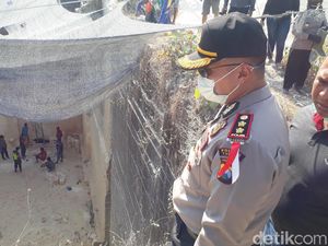 Dinilai Bahaya, Polisi Tutup Lokasi Gua yang Ditemukan di Tuban Dinilai Bahaya, Polisi Tutup Lokasi Gua yang Ditemukan di Tuban