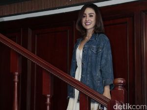 Meski Trauma, Selvi Kitty Tak Kapok untuk Menikah Lagi Meski Trauma, Selvi Kitty Tak Kapok untuk Menikah Lagi