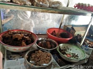 Menyantap Jangan Tholo di Yogya, Pedas Gurih Nikmat! Menyantap Jangan Tholo di Yogya, Pedas Gurih Nikmat!