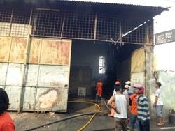 Gudang Besi Tua di Jakut Terbakar, 11 Mobil Damkar Dikerahkan