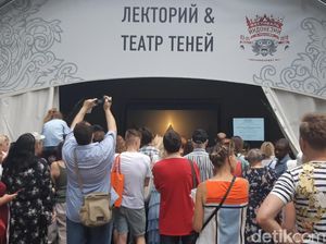 Workshop Wayang Kulit Dipadati Warga Moskow di Festival Indonesia