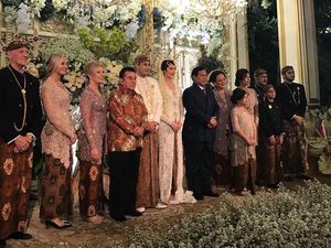 Elly Kasim Sumbang Lagu di Resepsi Panji Trihatmodjo Elly Kasim Sumbang Lagu di Resepsi Panji Trihatmodjo