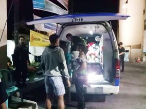 Momen Relawan ACT dan Aparat Mengevakuasi Korban Gempa Lombok