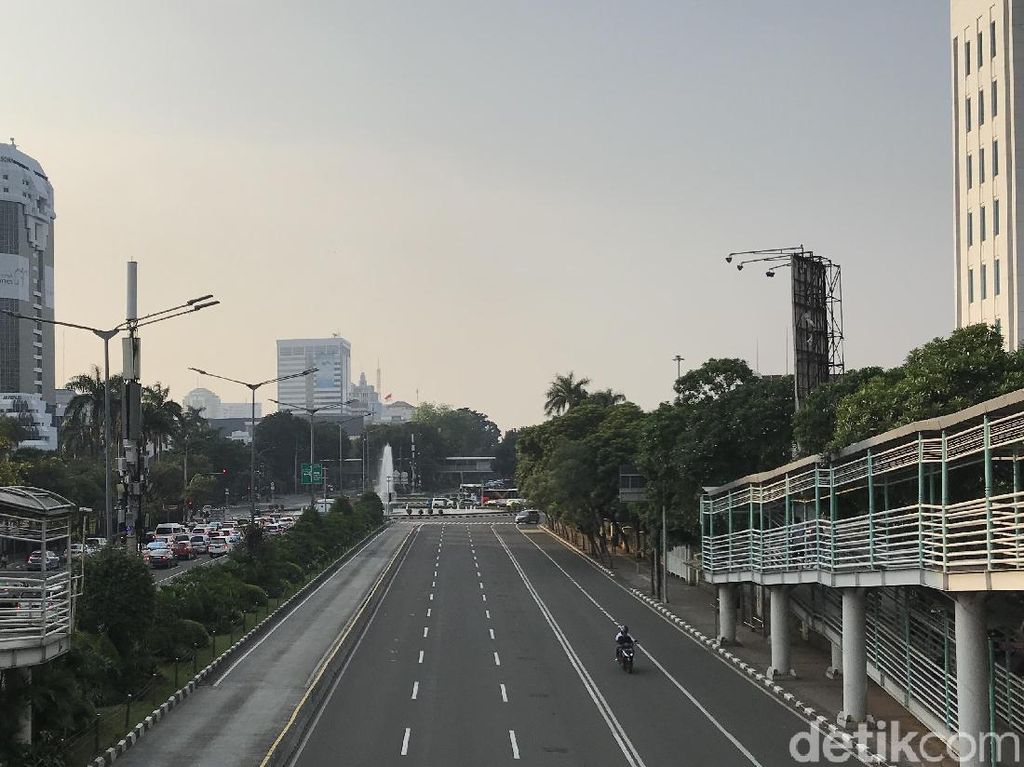 45 Drone Akan Terbang di Monas-Semanggi Saat Senam Poco-poco Massal 45 Drone Akan Terbang di Monas-Semanggi Saat Senam Poco-poco Massal