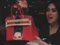 Ulang Tahun, Syahrini Dapat Hadiah Hermes Jambul Katulistiwa