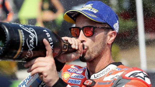 Andrea Dovizioso menyebut Jorge Lorenzo sebagai sosok yang baik.