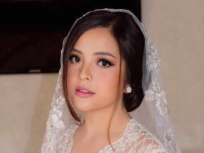 Cantik Nian! Tasya Kamila Anggun dengan Kebaya Putih saat Akad Nikah