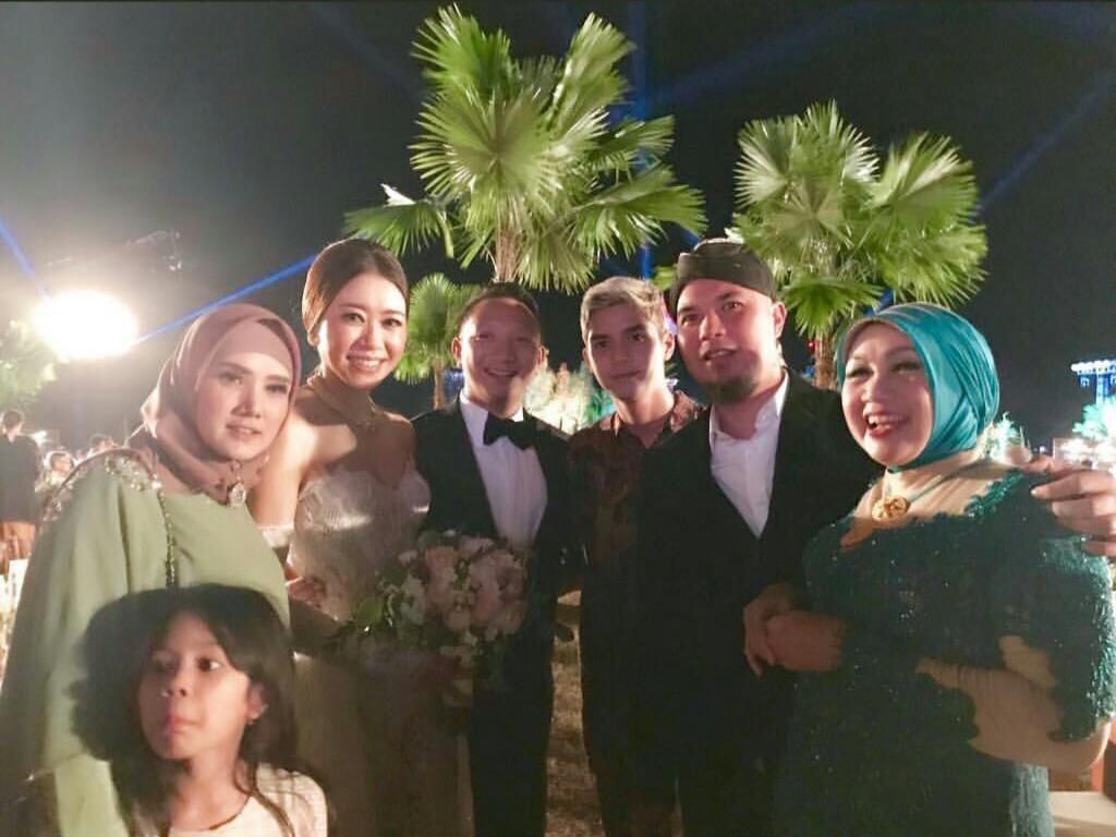 Momen Prabowo dan Ahmad Dhani Hadiri Pernikahan Aryo Djojohadikusumo