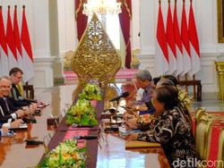 Jokowi Bertemu Menlu AS Mike Pompeo di Istana