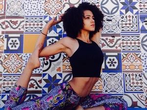 Foto: Seksinya Nathalie Missandei Game Of Thrones Saat Pose Yoga Foto: Seksinya Nathalie Missandei Game Of Thrones Saat Pose Yoga