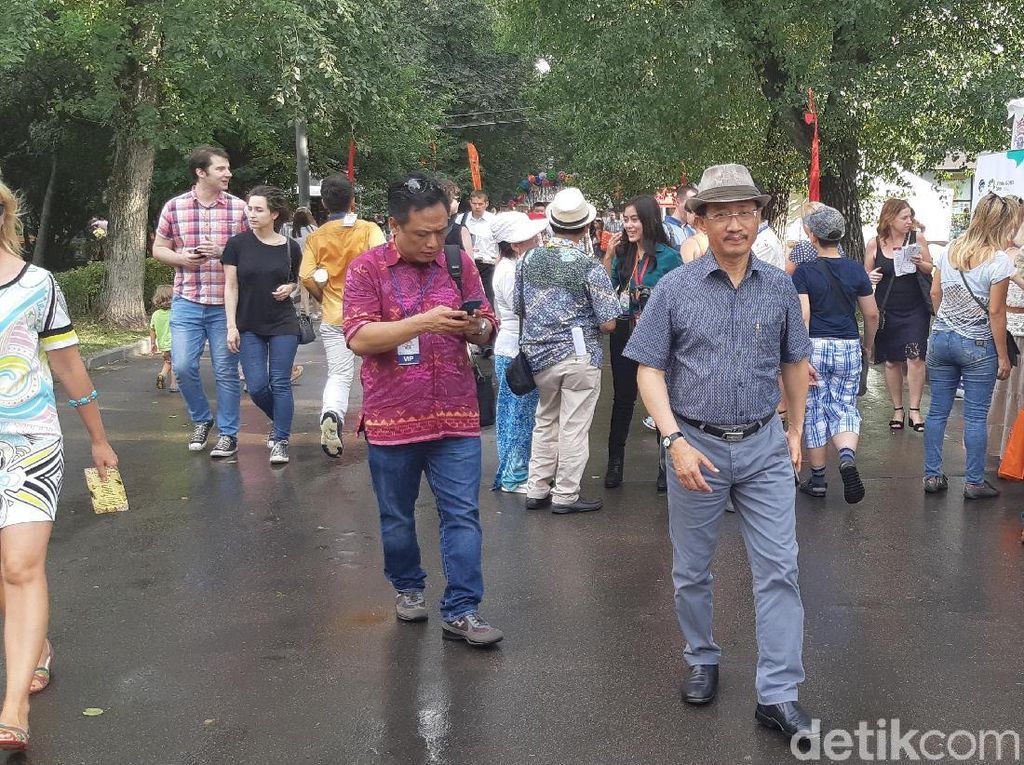 Hingga Hari Kedua, 87 Ribu Orang Hadiri Festival Indonesia di Moskow Hingga Hari Kedua, 87 Ribu Orang Hadiri Festival Indonesia di Moskow