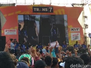 Serunya Nobar MotoGP Republik Ceko di Semarang Serunya Nobar MotoGP Republik Ceko di Semarang