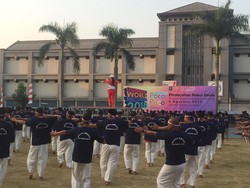 Ribuan Napi Ikut Pemecahan Rekor Senam Poco-poco di Lapas Cipinang