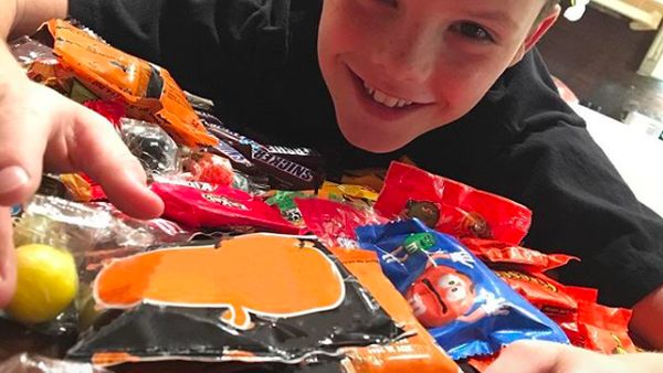 Bukti Cruz Beckham Doyan Banget Cokelat, Pizza hingga Big Mac!