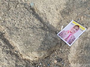 Penampakan Foto-foto Bertebaran di Jabal Rahmah