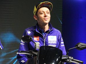 Nonton MotoGP Ceko di Kafe Bareng Pacar Makin Nyaman karena Hal Ini Nonton MotoGP Ceko di Kafe Bareng Pacar Makin Nyaman karena Hal Ini