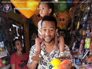 Momen Bahagia John Legend dan Chrissy Teigen Sebelum Gempa Lombok