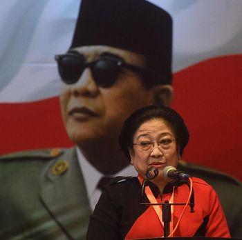 Lapor ke Mega, Hasto Sebut Jokowi Daftar Capres Hari Jumat