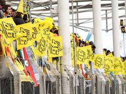 Ini Alasan Rossi Pilih Warna Kuning untuk Helmnya