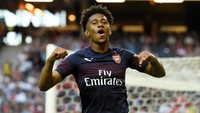 Reiss Nelson. Pemain sayap Arsenal yang berusia 18 tahun ini sudah mulai mencuri perhatian dengan tim utama The Gunners musim lalu, total tampil 16 kali. Punya peluang besar berkembang lebih jauh jika dapat tambahan menit bermain musim ini. (Foto: Fabian Bimmer/Reuters)