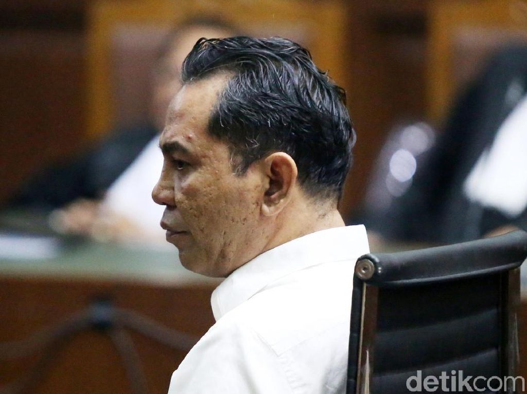 Terbukti Terima Suap, Bupati HST Nonaktif Divonis 6 Tahun Penjara Terbukti Terima Suap, Bupati HST Nonaktif Divonis 6 Tahun Penjara
