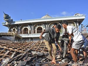 Potret Dampak Gempa 7 SR yang Mengguncang Lombok
