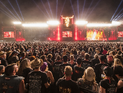 Hati-hati! Berkarier di Dunia Musik Bisa Picu Risiko Tinnitus