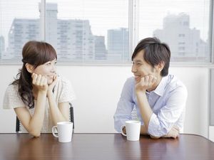Selain Menyajikan Makanan, Kafe di Jepang Ini Juga Punya Fasilitas Blind Date