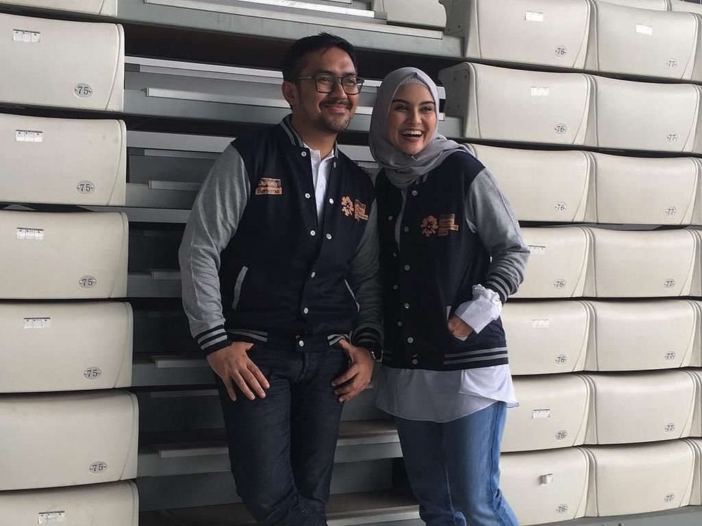 Ini Alasan Zee Zee Shahab Tempuh Persalinan Caesar Ini Alasan Zee Zee Shahab Tempuh Persalinan Caesar
