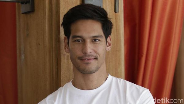 Dear Richard Kyle, Sudah Dikabarin Jessica Iskandar Usai Gempa?