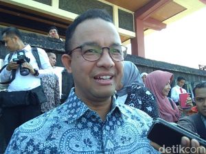 Saat Anies Baswedan ke Yogya Antar Anaknya Kuliah di UGM