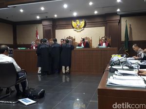 Auditor BPK Beberkan Penyimpangan BPPN di Sidang BLBI Auditor BPK Beberkan Penyimpangan BPPN di Sidang BLBI