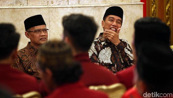 Ikatan Mahasiswa Muhammadiyah Temui Jokowi di Istana