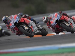 Dovizioso Nantikan Serangan Marquez, tapi Lorenzo yang Datang