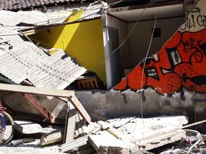 Kondisi Resort-resort di Gili Trawangan, Roboh dan Banyak Retakan