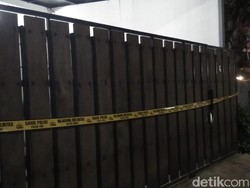 Hasto Minta Polisi Usut Pelemparan Molotov di Rumah Kapitra