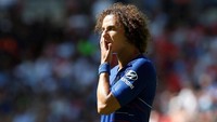7. David Luiz membela Chelsea pada dua periode dan pembelian yang kedua, seharga 34 juta pound sterling dari Paris Saint-Germain pada Agustus 2016, membuatnya jadi salah satu pembelian termahal The Blues. (Foto: Craig Brough/Action Images via Reuters)