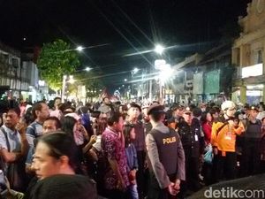 Tumpengan Pancasila Bareng Sultan HB X, Ribuan Warga Padati Malioboro