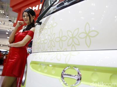 Tampang Bus Listrik Hino Poncho Electric Vehicle