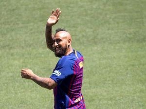 Arturo Vidal Resmi Jadi Milik Barcelona