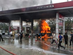 Mobil Ludes Terbakar, Apinya Hanguskan SPBU Pangkalpinang