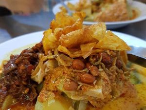 Ini Lontong Medan Bung! Paling Gurih Mantap Buat Sarapan