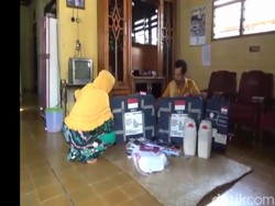 Rela Banting Tulang 20 Tahun Demi Naik Haji