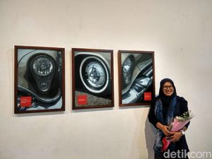 Gedah Sinanggling Membangkitkan Seni Lukis Kaca yang Mulai Pudar Gedah Sinanggling Membangkitkan Seni Lukis Kaca yang Mulai Pudar