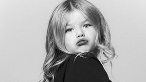 Gadis Cilik Asal Rusia Berwajah Mungil Ini Mirip Boneka Deh