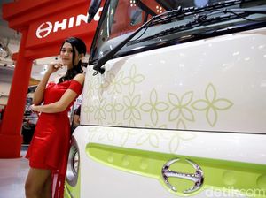 Hino Kenalkan Bus Masa Depan Poncho Electric Vehicle Hino Kenalkan Bus Masa Depan Poncho Electric Vehicle