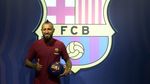 Hari Pertama Arturo Vidal di Barcelona